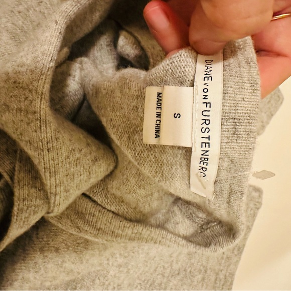 Diane Von Furstenberg Linda wrap dress - Picture 7 of 8